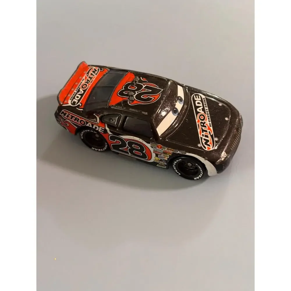 Disney Pixar Cars - Aiken Axler Nitroade #28 - MATTEL 1:55 Die Cast Black